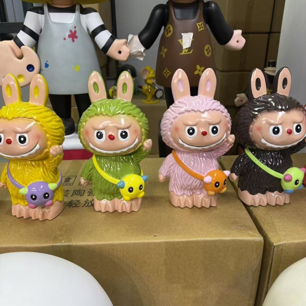 Chuchuu Labubu ins Influencer Cute Mart High-End สไตล์ใหม่ High-End อินเทรนด์เล่นห้องนั่งเล่นเครื่อง