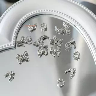 [risingmeup] 5 ชิ้นเล็บ Charms Bow Knot โลหะ 3D ตกแต่งเล็บ Silvery อุปกรณ์เสริมโลหะผสม Rhinestone เครื่องประดับเล็บ Salon ใหม่
