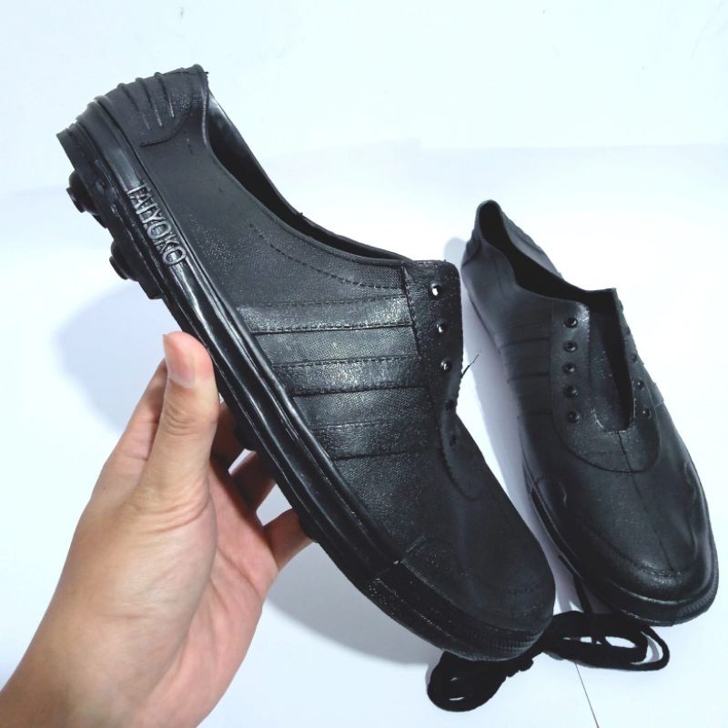AIGEN Rubber Shoes น้ํามันปาล์มชาวนา Taiyoko Gambir รองเท้ายางบอล
