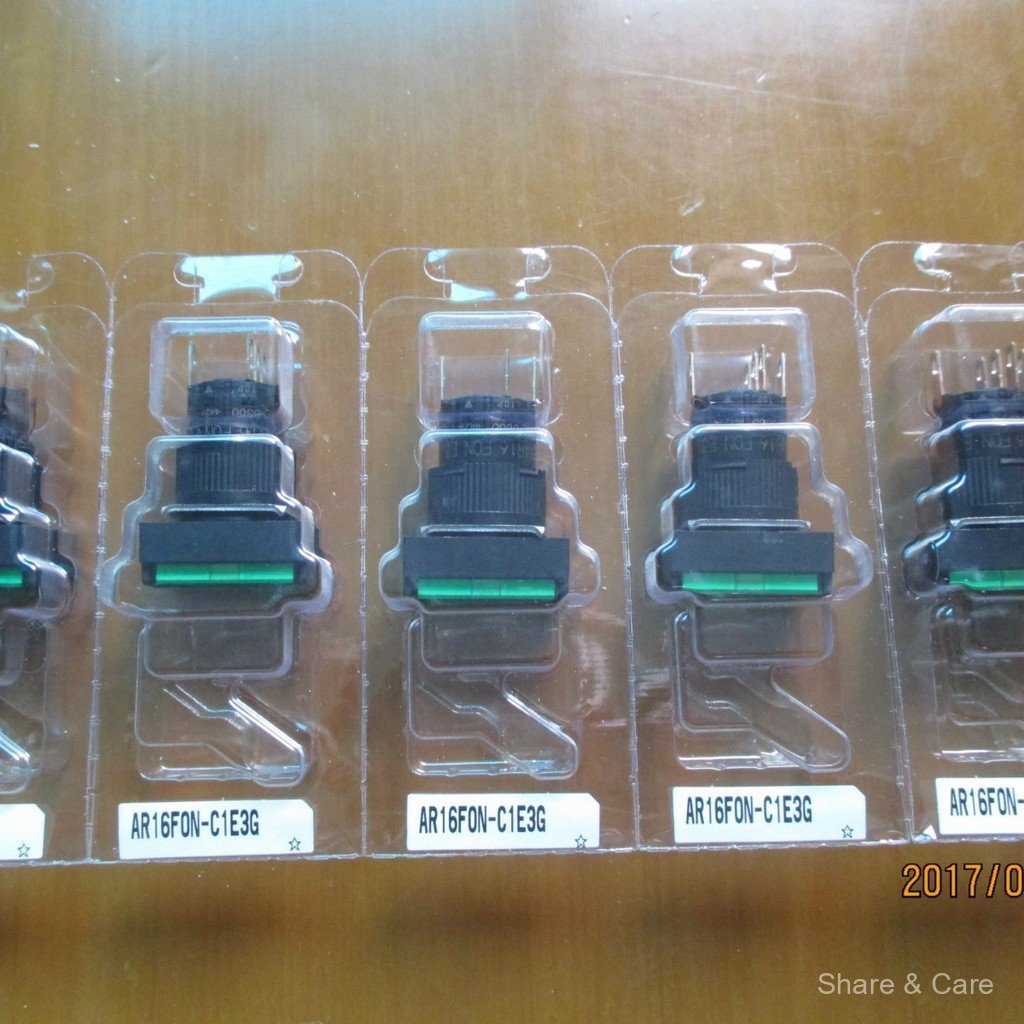 ปุ่มสีเขียวกันน้ํา Fuji 16 มม. ของแท้ใหม่เอี่ยมพร้อมไฟ AR16F0N-C1E3G