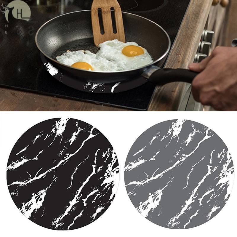 [H&S พ.ย.] 1PC แผ่นรองเตา Induction Cooktops แม่เหล็กซิลิโคนกันลื่นป้องกันความต้านทานความร้อนสําหรับเตาแม่เหล็กไฟฟ้า {th}