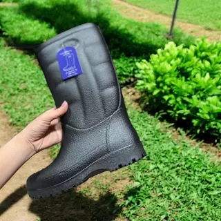 รองเท้าบูทเนื้อฟู-50 รุ่น KNU-B01 มีแผ่นรองด้านใน PVC กันน้ำ น้ำหนักเบา สูง 12 นิ้ว ผลิตในไทย