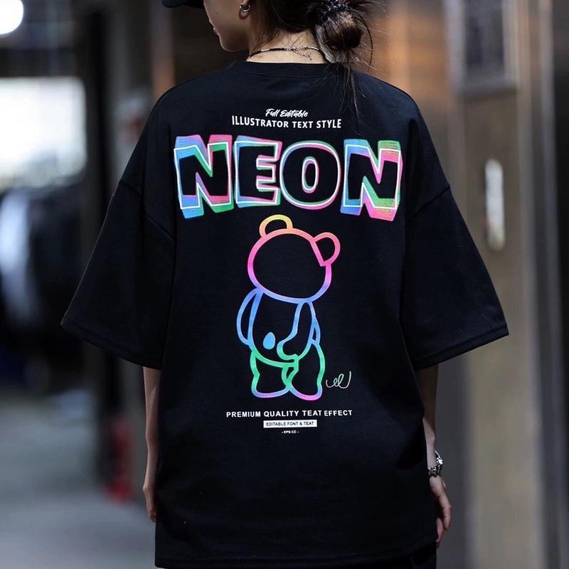 เสื้อยืดNEONน้องหมีสกรีนนีออนสะท้อนแสง หน้าหลัง อแบรนด์อินเทรนด์แฟชั่นอเนกประสงค์สบายๆแขนสั้นหล่อเยาวชนอาวุโสเสื้อยืดครึ