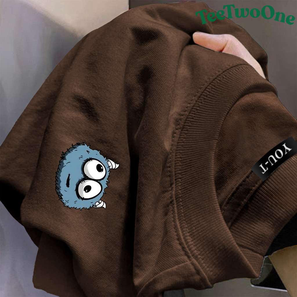 TeeTwoOneเสื้อน่ารัก พิมพ์ลาย“Little Monster”เสื้อยืดcotton100% เสื้อยืดแขนสั้นผู้ชายOVERSIZE  เสื้อคอกลม unisex 【COD】