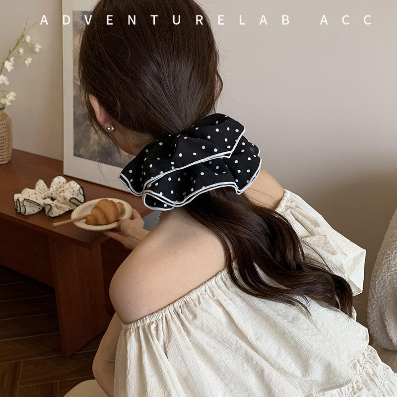French Elegant Polka Dot Scrunchies Viral Hair Tie Minimalist Voluminous Hair Band สําหรับผมหางม้าต่ํา