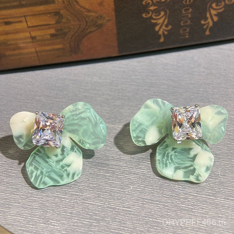 ต่างหูเพชรขนาดใหญ่แบบ.Acetate.Huangyi.925.ออกแบบคล้ายกันกับ.Liu.Yifei