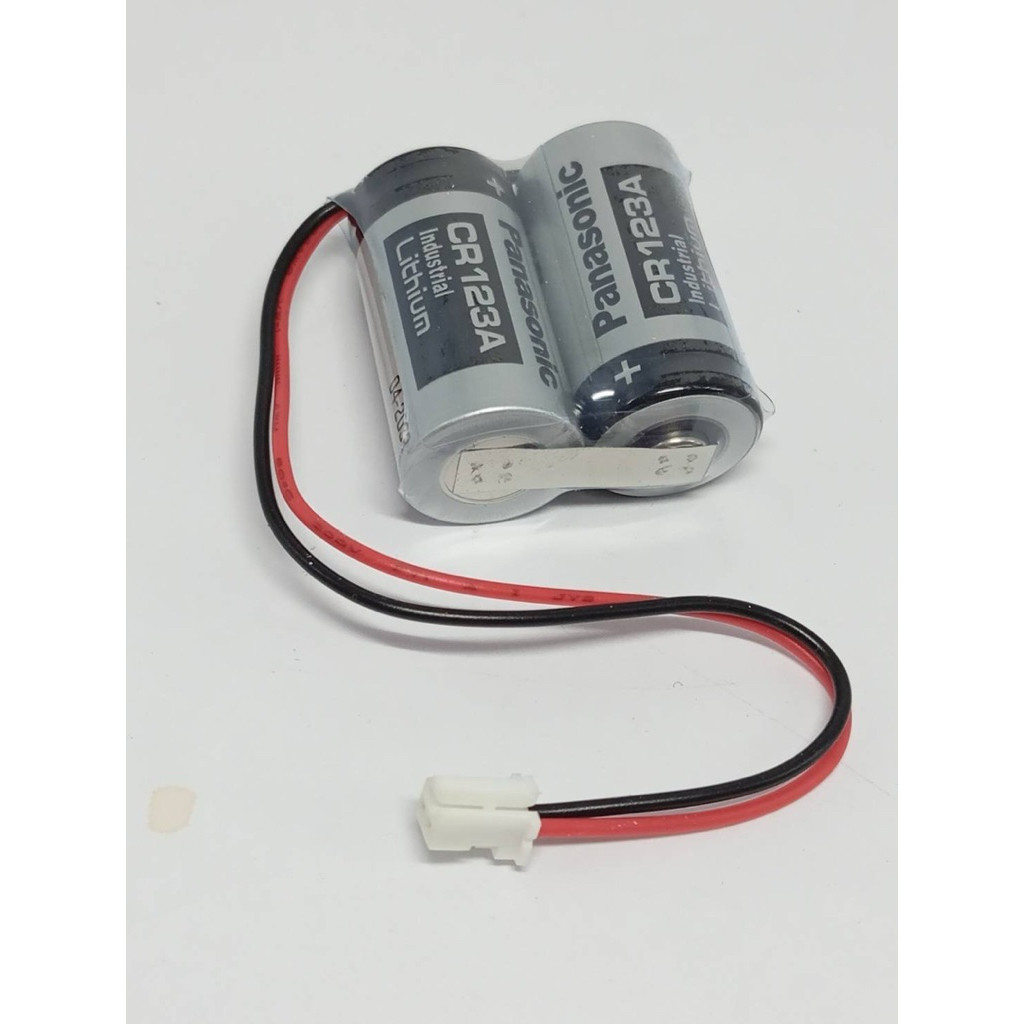 CR123A Industrial Lithium ปลั๊กคู่แจ็คขาว CR123A Industrial Lithium Newแท้
