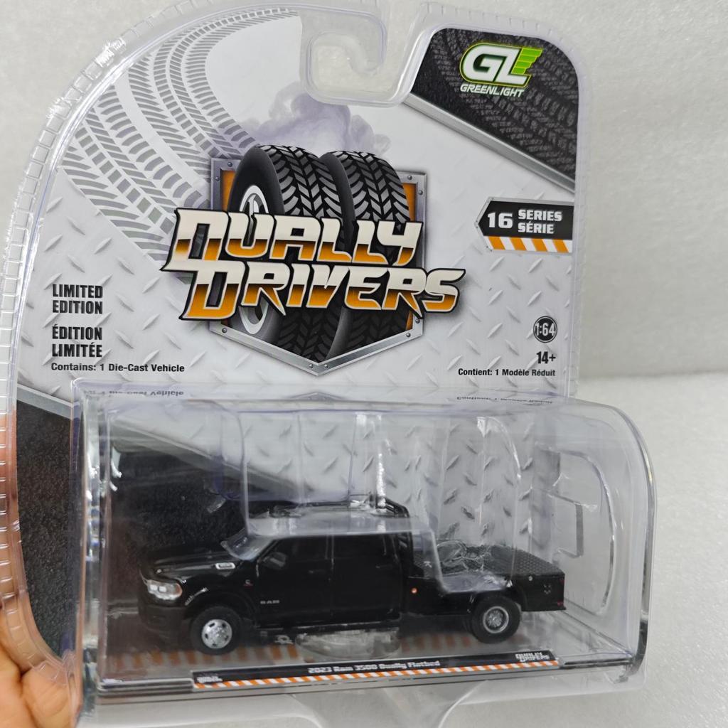 [คลังสินค้าพร้อม] ไฟเขียว 1: 64 ชุดไดรฟ์คู่#16 - 2023 Ram 3500 Dually Strawbed 46160-F