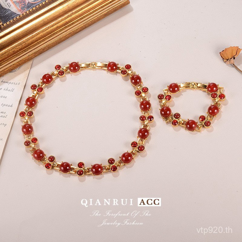 High-End Non-Fading สีแดง Geometric VINTAGE สร้อยคอมือข้อมือ สำหรับฤดูใบไม้ร่วงและหนา 4WKD