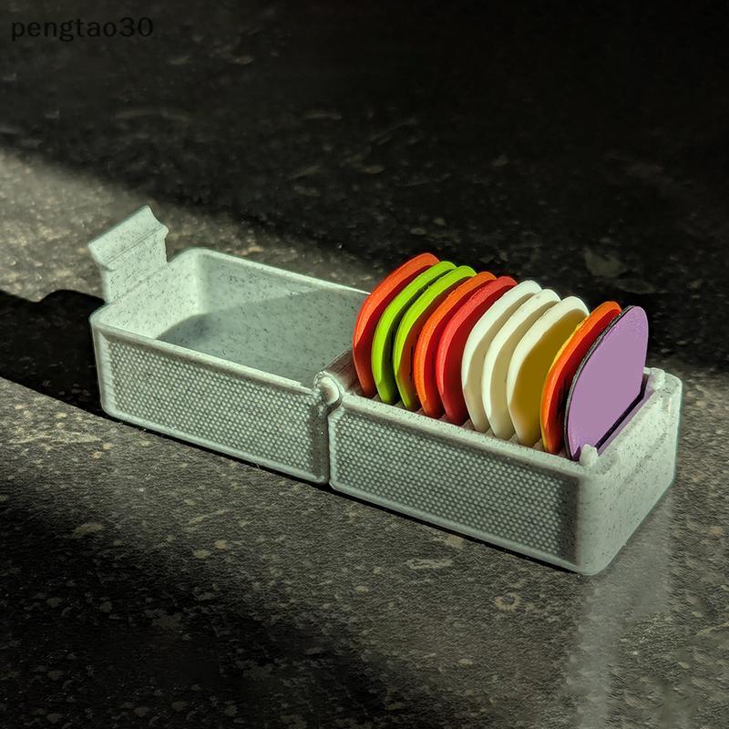[pto] Guitar Pick Holder กล่องเก็บปิ๊กกีตาร์แบบพกพาพร้อมฝาปิดกันฝุ่น 10 ช่องของขวัญที่สมบูรณ์แบบสําหรับผู้ที่ชื่นชอบกีตาร์ [TH]