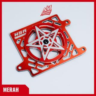 BengkelPro2 NSA COVER RADIATOR SPINER BINTANG MIRROR VARIO PCX NMAX AEROX ADV LEXI STYLO Tutup Radiator Spinner Bintang Yamaha Honda 125/150/160 Aksesoris Motor NSA PERFORMANCE Roda Motorcycle cover  radiator Gold Karet Bulat - MERAH, NMAX OLD