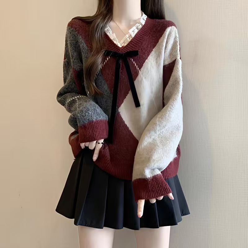 【11.11优惠大促】学院风菱格安可拉红毛衣女秋冬上衣V领蕾丝拼接独特别致针织衫潮fadacai666.thfadacai666th20251109
