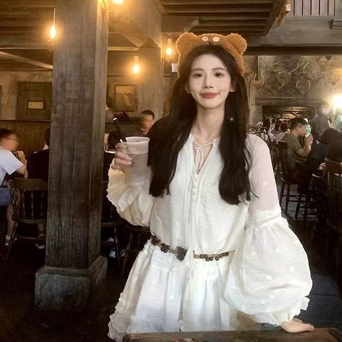 ชุดเอวเล็กแขนยาวสไตล์ฝรั่งเศสสำหรับฤดูใบไม้ผลิและฤดูใบไม้ร่วง พร้อมกระโปรงสั้นหรูหรา