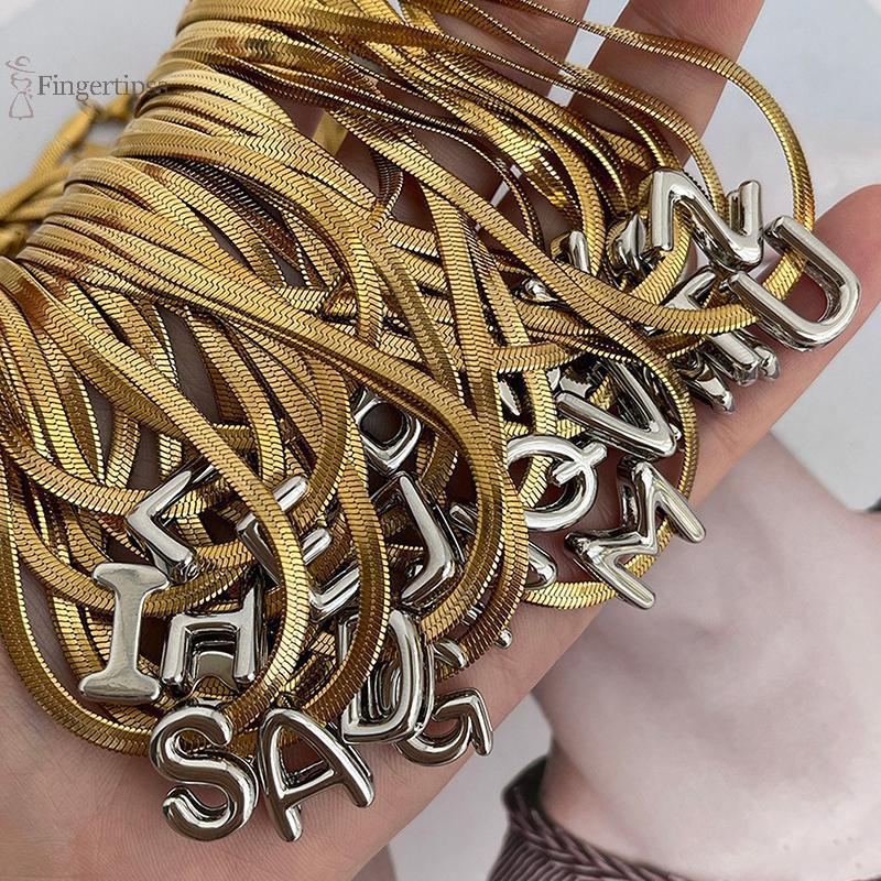 FIG ไทเทเนียมเหล็กงูกระดูกโซ่ 26 ตัวอักษรจี้สร้อยคอ AZ เริ่มต้นตัวอักษร Choker เครื่องประดับวันหยุดข