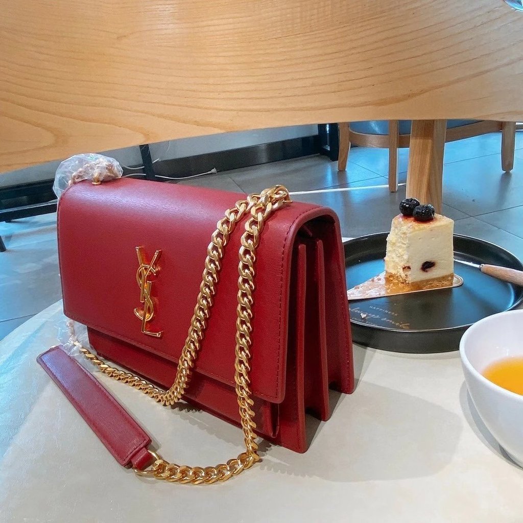 นาฬิกาข้อมือ Prince Man SaintLaurent คุณภาพสูง เหมาะสำหรับทุกโอกาส