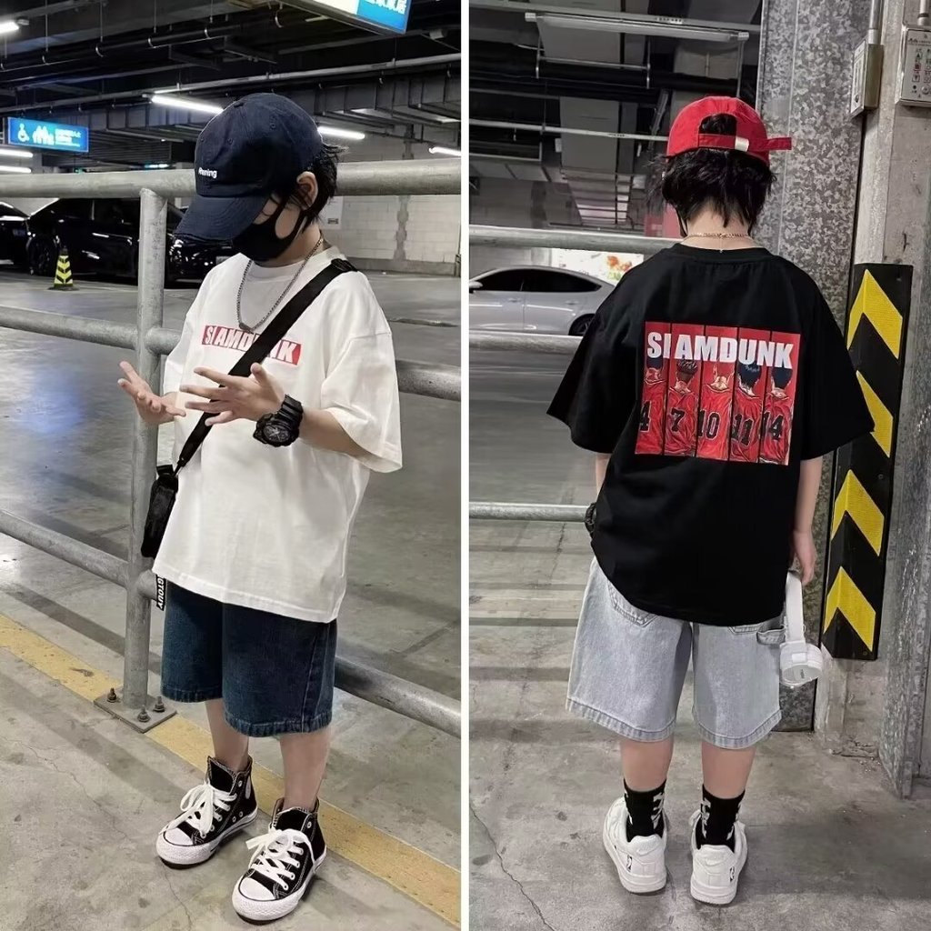 ทีเชิ้ตแขนสั้นหลวม เสื้อผ้าฤดูร้อนใหม่สำหรับเด็กโต พิมพ์ตัวอักษร เสื้อแขนสั้นสำหรับเด็กผู้ชาย แขนสั้นทันสมัย