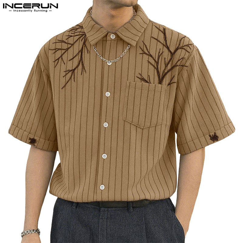 INCERUN Men Vintage Business Stylish Lapel Short Sleeve Metal Chain Splicing Stripe เสื้อยืดพิมพ์ลาย