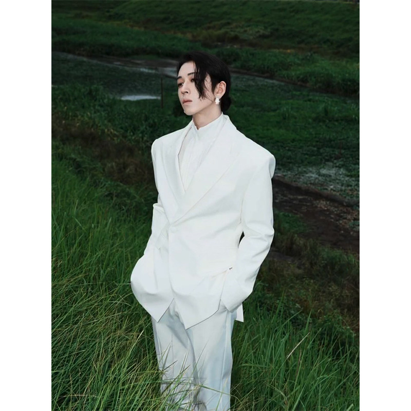 blazer ผู้หญิง blazer เกาหลี Blazer ชายทรง Barge Collar มีเบาะไหล่ สไตล์หรูหรา เหมาะสำหรับใส่ลำลอง