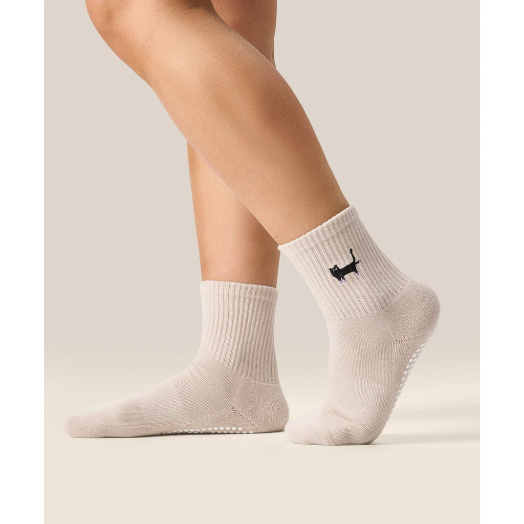 MoveActive Pilates Non Slip Grip Socks - Pilates Kitty - Move Active Socks - ถุงเท้าโยคะ - ถุงเท้าพิ