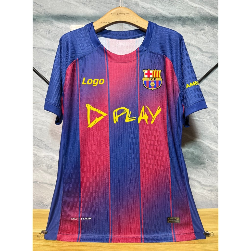 Barcelona 2025/26 Player Issue Mens Home Short Sleeves Football Jersey T-shirt With #10 LAMINE YAMAL