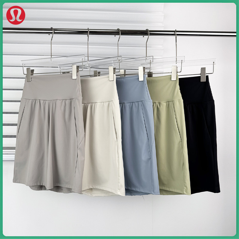 Lululemon Women High-Waisted Loose-Fit Breathable Athletic Shorts
