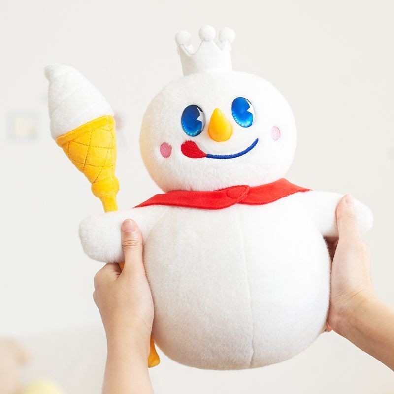 Mixue Ice City Scepter Snow King Doll Creative สินค้าของเล่นเครื่องประดับตุ๊กตาของขวัญวันเกิดของขวัญ