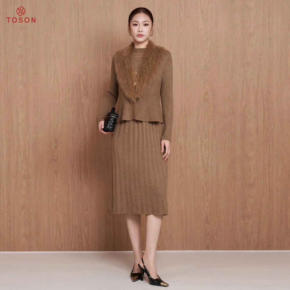 ชุดขนสัตว์คอปก : Gile + Dress (Freesize) B6704 Toson