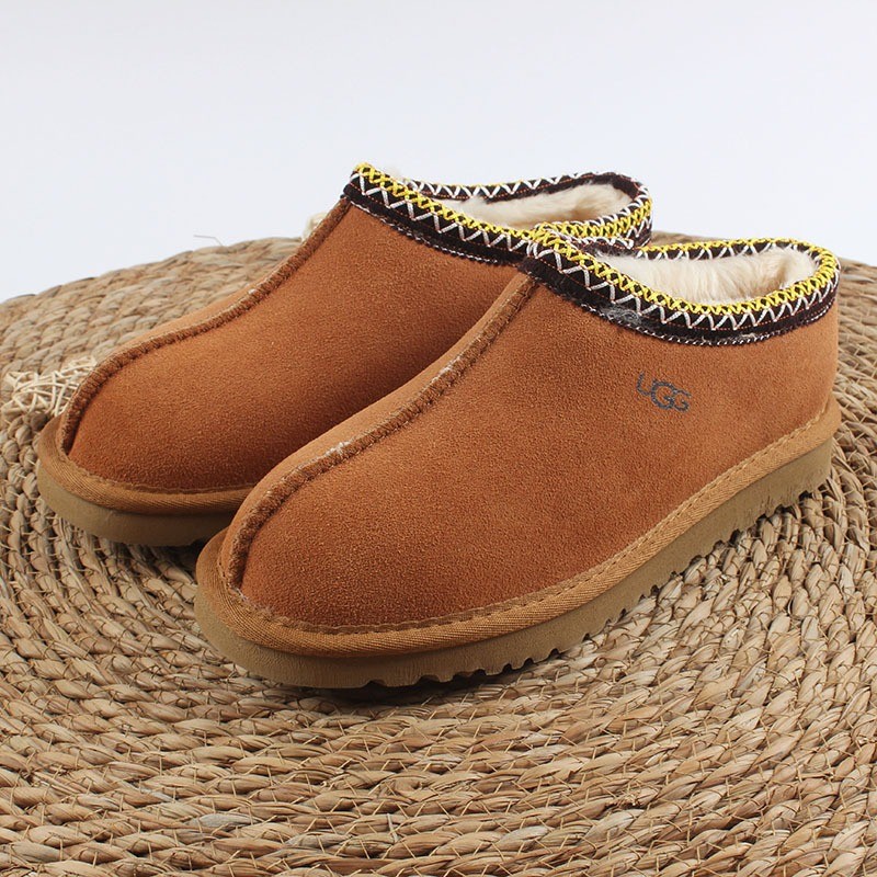 UGG Snow Boots ออกแบบเพื่อกันลื่นสำหรับทั้งผู้ชายและผู้หญิง ขนาด 35-45