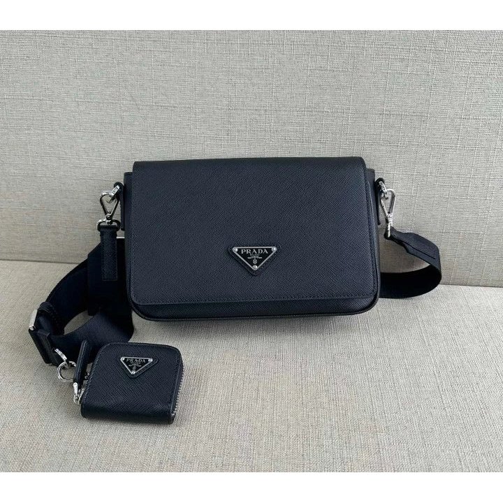 Fendi Men Saffiano Leather Shoulder Bag Messenger Bag