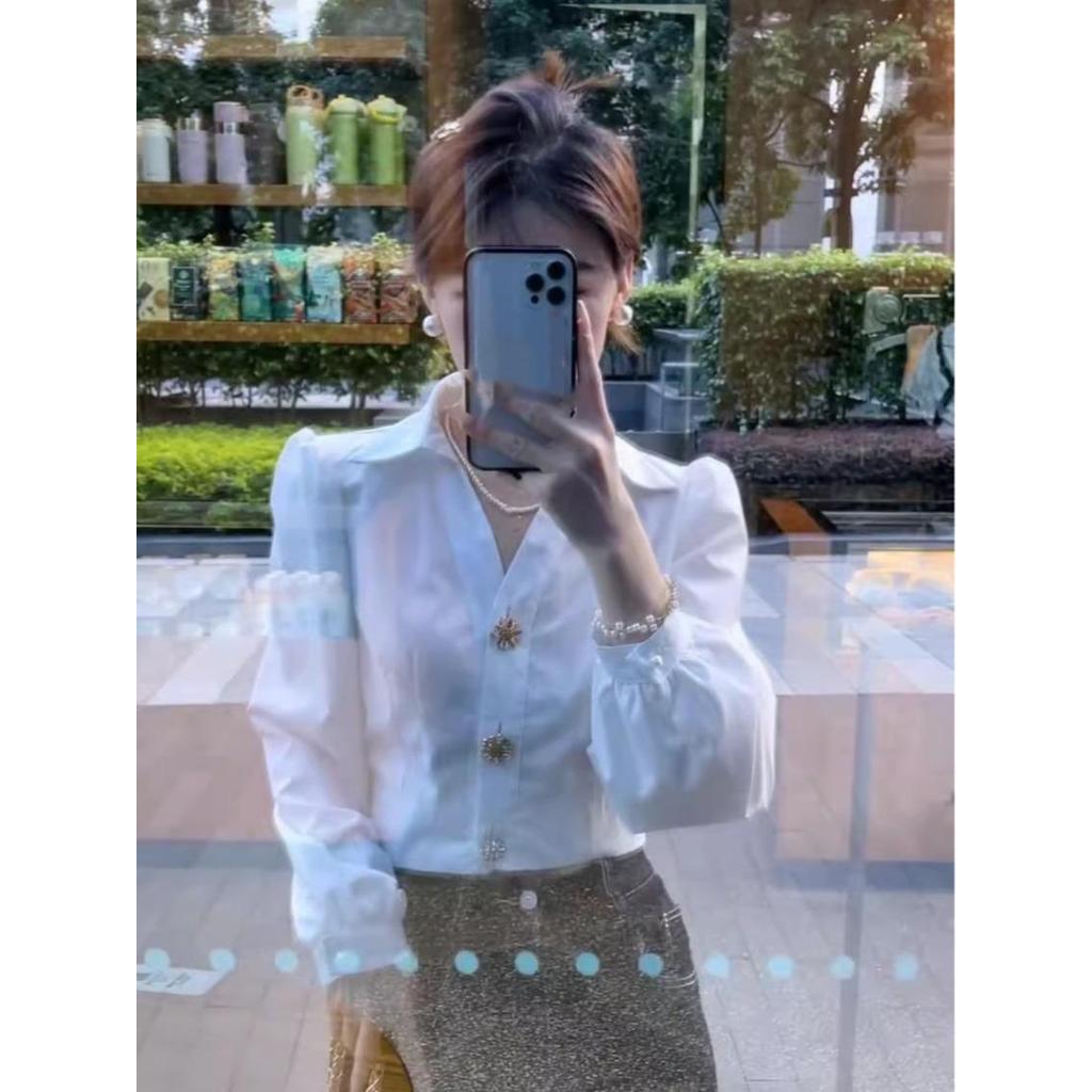 BGเสื้อเชิ้ตแขนยาว คอวี แขนพอง ทรงหลวมๆ หวานๆ เรียบหรู ชิค สไตล์เรียบๆ ผ้าเนื้อนุ่ม สไตล์เกาหลี W673