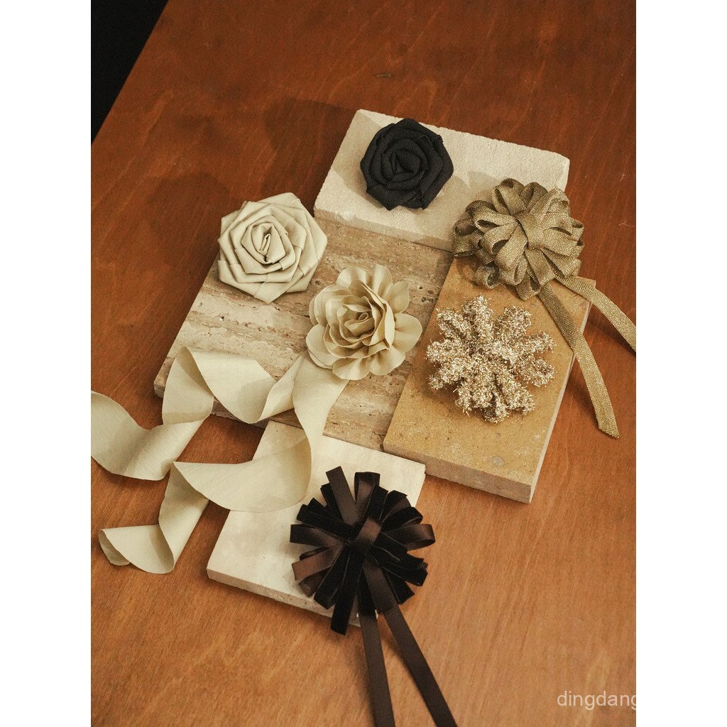 เข็มกลัดดอกไม้แฮนด์เมด Yuanye