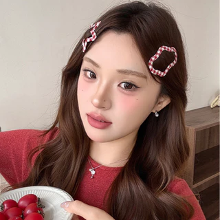 ของตกแต่งผมสไตล์เกาหลี ลายสก๊อตสีแดงหวาน เหมาะสำหรับผมม้ากลวง คลิปผม multifunctional สำหรับวิทยาลัย