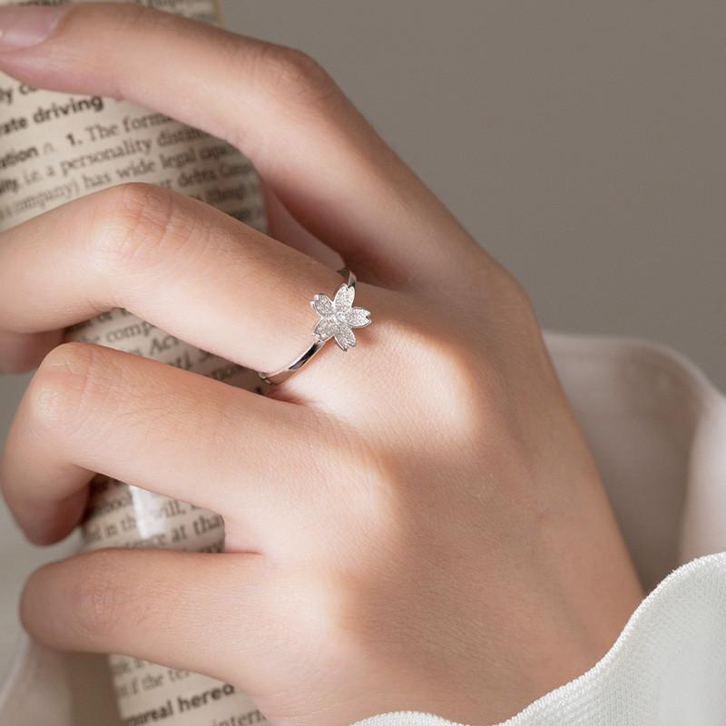 Sakura Ring แหวนเงินแท้ S925 [MERCELO]