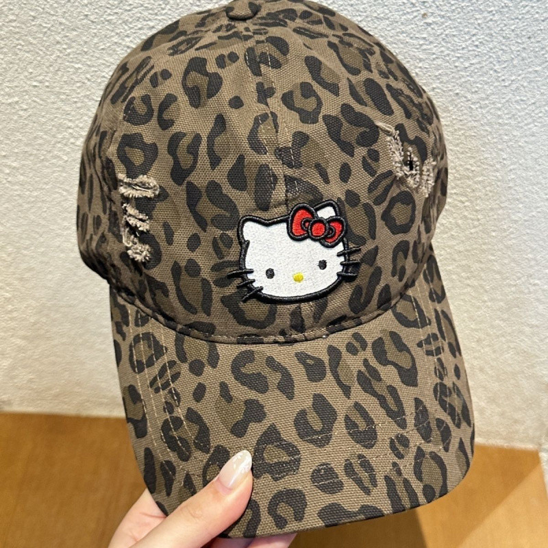 หมวกเบสบอล Sanrio สไตล์หวานสำหรับทุกวัย ออกแบบมาให้สวมใส่ง่ายในทุกฤดูกาล และยังสามารถป้องกันแสงแดดได้อีกด้วย