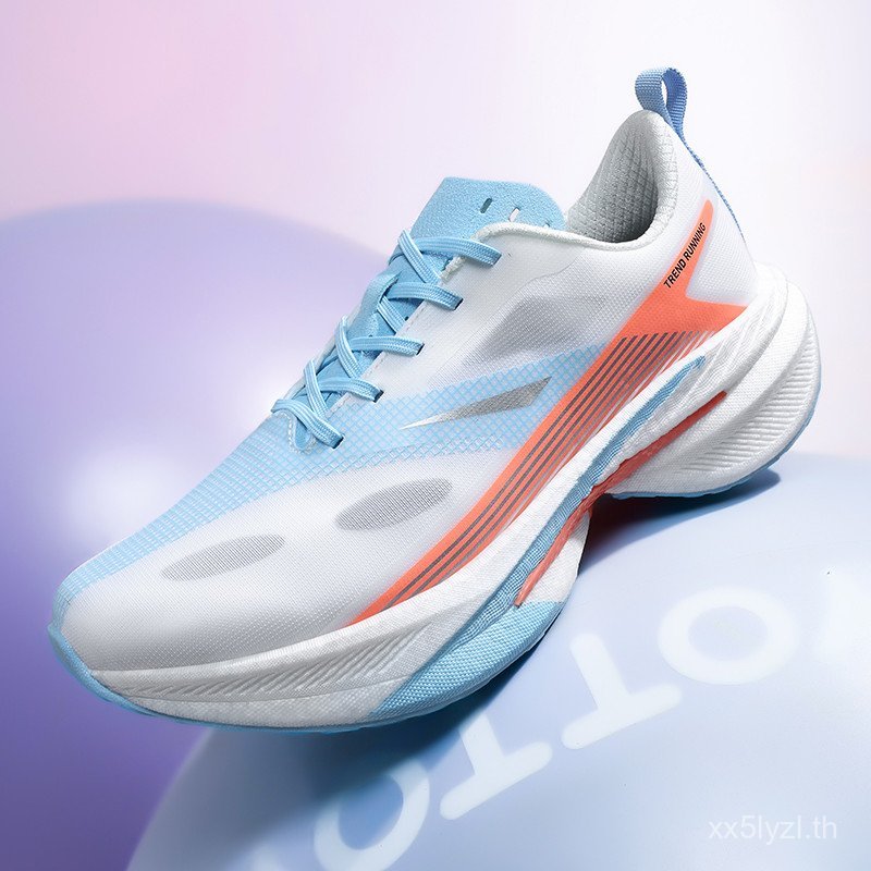 รองเท้าวิ่งFlying Shadowสำหรับทุกวัย