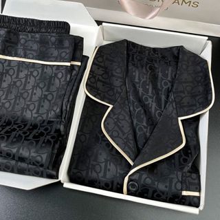 ชุดนอนผู้ชาย แขนยาวขายายผ้าไหมน้ำแข็ง สำหรับหลายฤดู ออกแบบให…