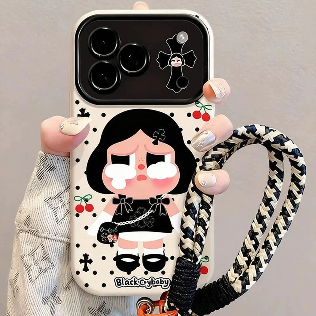 น่ารัก BlackCrybaby เคสโทรศัพท์ TPU การ์ตูนพร้อมเชือกเส้นเล็กสําหรับ iPhone 17/16/15/14/13/12/11 | ฝาครอบป้องกันสุนทรียศาสตร์กันฝุ่นกันกระแทก