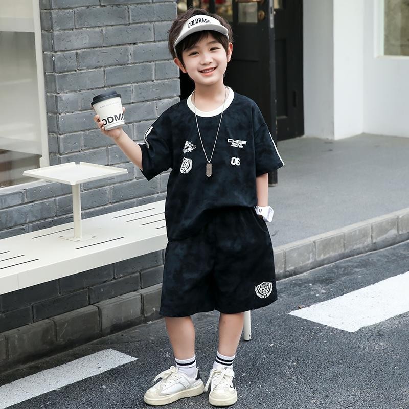 ชุดวอร์มเด็กชาย เสื้อแขนสั้น และกางเกงขาสั้น เนื้อผ้าระบายอากาศได้ดี เย็นสบาย ไอเทมสุดชิคสไตล์เกาหลีสำหรับหน้าร้อน - รูปที่ 2