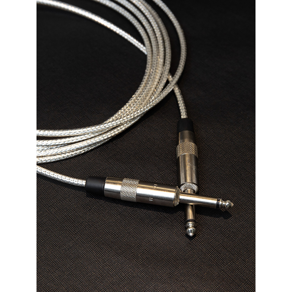 Anal Thin Silver Oval Thin Silver Line Guitar Line American Analysis-plus สายที่มีชื่อเสียงที่มีชื่อ