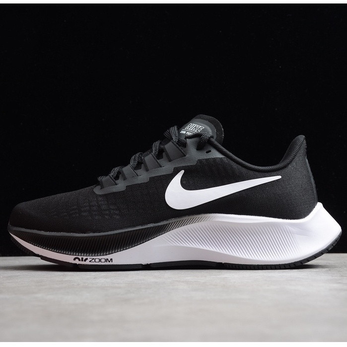Zoom Pegasus 37 รองเท้าวิ่งสำหรับทุกเพศ เทคโนโลยี Turbo โมเดล BQ9646-002