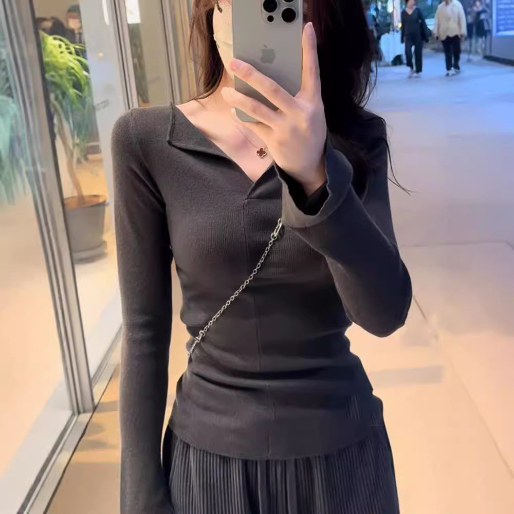 【11.11优惠大促】哆迷啦纯色V领长袖打底衫修身显瘦毛衣针织衫女百搭微喇叭袖上衣fadacai666.thfadacai666th20251109