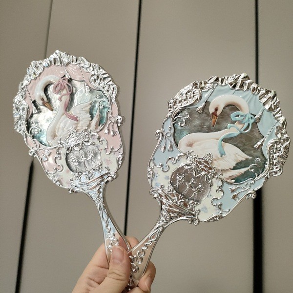 flower knows flower knows กล่อง กระจกแต่งหน้า Flower Knows สีชมพู สีฟ้า