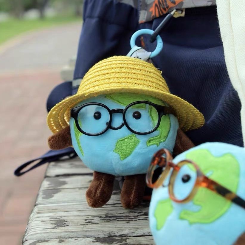 Liu Yuning Little Earth Doll Hanging Cute Exclusive Planet สินค้าตุ๊กตาพวงกุญแจแฟน