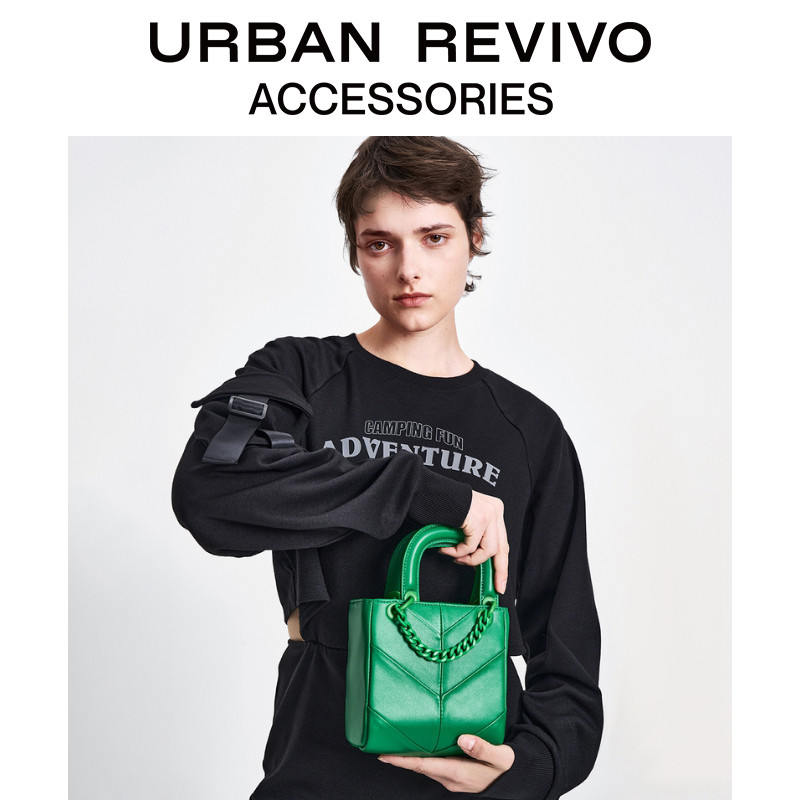 URBAN REVIVO อุปกรณ์เสริมสําหรับสุภาพสตรีสไตล์ใหม่ ins สไตล์กระเป๋าสะพายโซ่ AW38BG2N2002