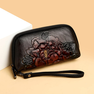 กระเป๋าสะพายหลังทรงใหญ่นูนจากหนังวัวคุณภาพสูง เหมาะสำหรับใส่…