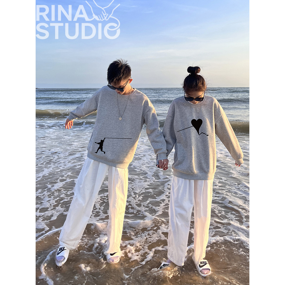 🔥พร้อมส่ง&COD🔥RINA STUDIO🔥 เสื้อคู่รักรุ่นใหม่ปี 2026 OVERSIZEเสื้อฮูดคู่รักไม่มีหมวก เสื้อคู่ ชุดคู่รัก A1109#8