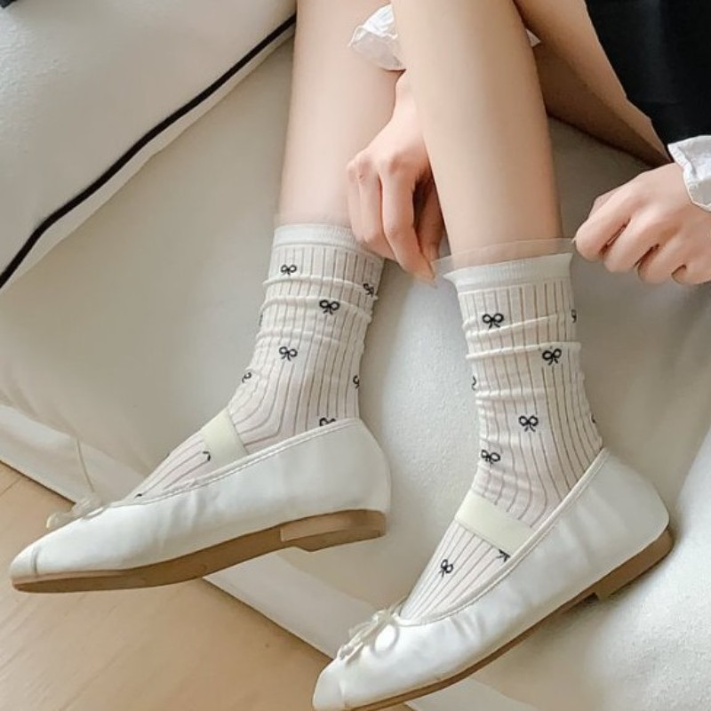 🎀จัดส่งจากประเทศไทย🎀ถุงเท้าผู้หญิงสุดน่ารักแต่งขอบลูกไม้และโบว์ ถุงเท้าแฟชั่นสไตล์ญี่ปุ่นและเกาหลี