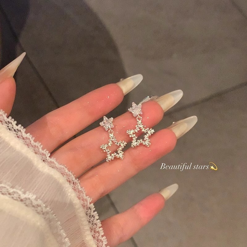 2 ชิ้นที่สวยงาม Bling Dangle Star หู Studs ต่างหูหัวเข็มขัดสําหรับผู้หญิง
