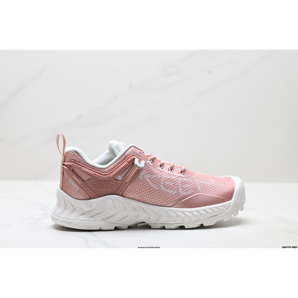 รองเท้าวิ่งกลางแจ้ง KEEN NXIS EVO WP กันน้ำ และระบายอากาศได้ดี ออกแบบมาเพื่อความสะดวกสบายและมีประสิท