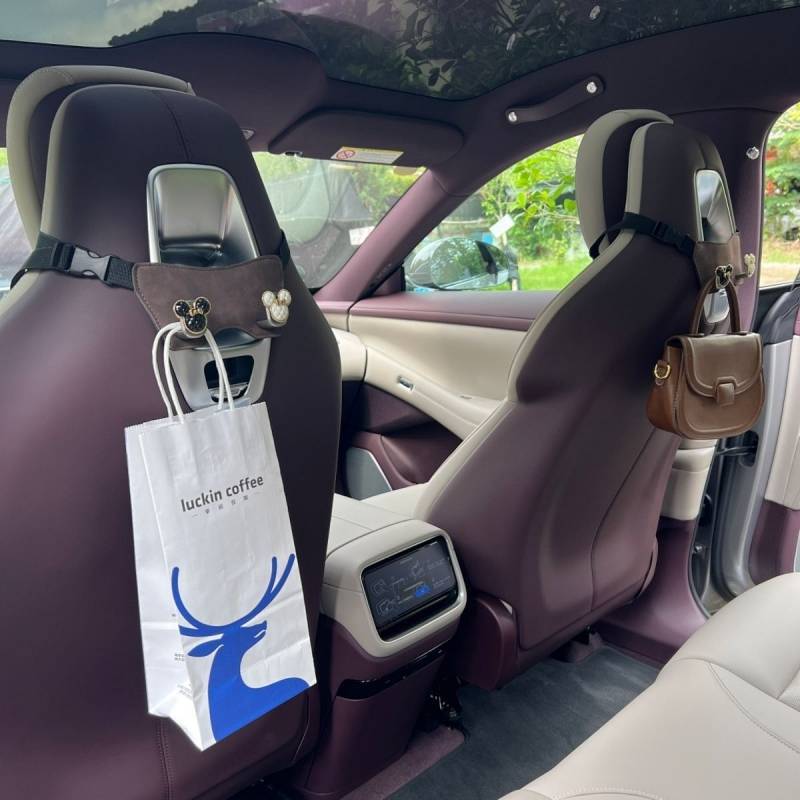 【Ready Stock】 Xiaomi Su7/Yu7 Sports Car Seat Hook Integrated Seat Back Cartoon Car Hook Modification